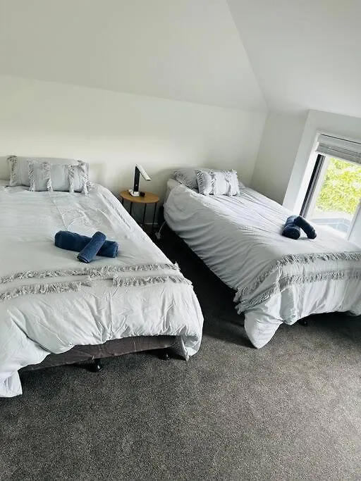 The Perfect Christchurch Escape Villa 0*,  New Zealand